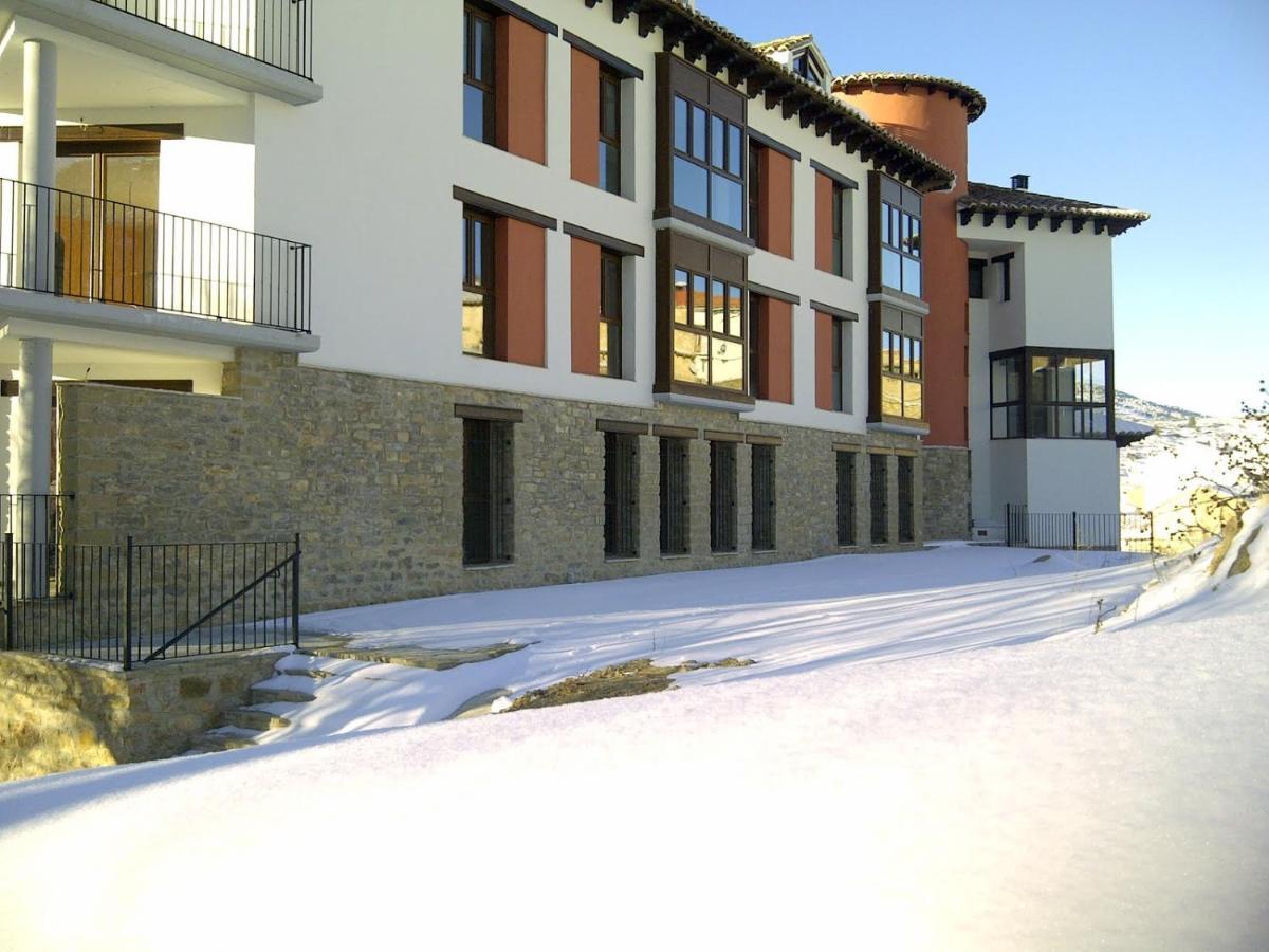 Coqueto En Valdelinares (Aragon)